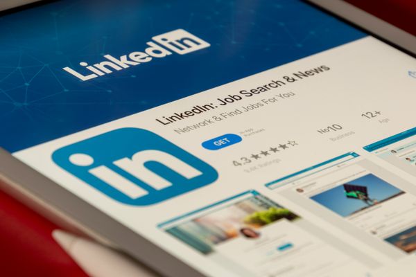 How to Use Linkedin Sales Navigator [Definitive Guide]